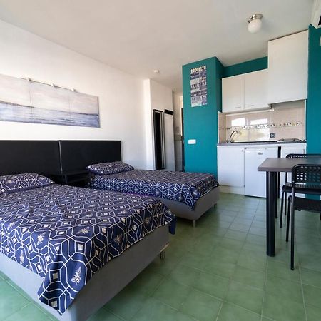 Coconut Apartments - Adults Only Magaluf  Dış mekan fotoğraf