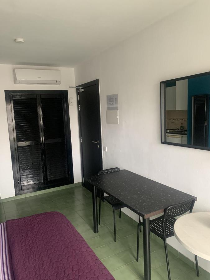 Coconut Apartments - Adults Only Magaluf  Dış mekan fotoğraf