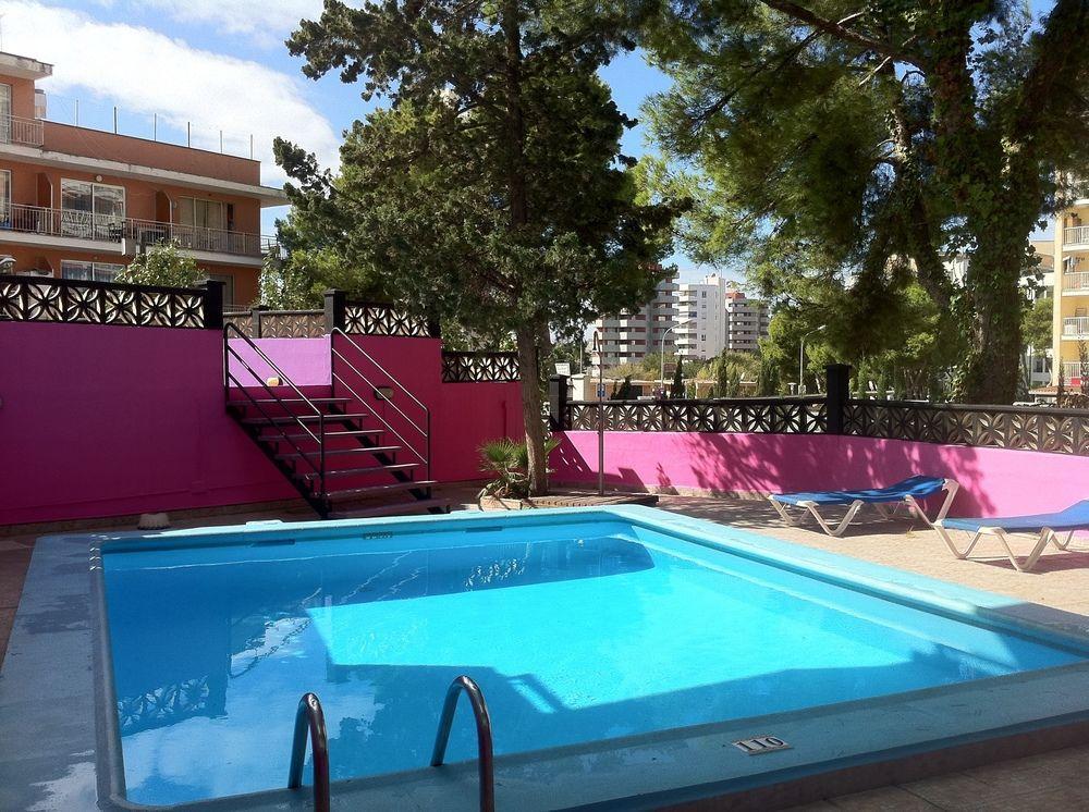 Coconut Apartments - Adults Only Magaluf  Dış mekan fotoğraf